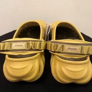 Crocs Echo Clogs, Unisex, Men’s Size 10 & Women’s Size 12. Color: Beige/Khaki CROCS | Shoes | Nwt Men Crocs Echo Clogs Beige Khaki 27937  main image 4